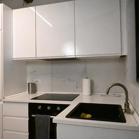 Se212 - Senigallia, Delizioso Bilocale In Centro Con Corte Esclusiva Διαμέρισμα